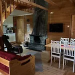 Immelmoekit 木屋 列维